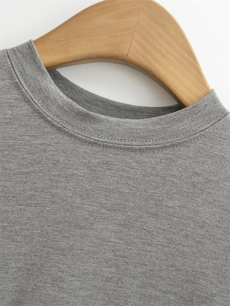 Women's Slim Fit Casual T-Shirt - Short Sleeve Top